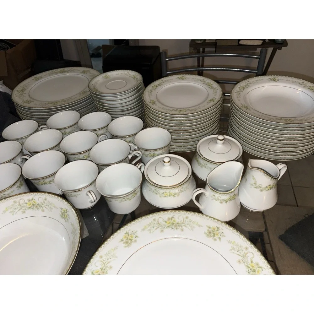 Mikasa Fine China Greenbriar L2014 Dinnerware Set 71 Pc Japan Gold Trim Platter
